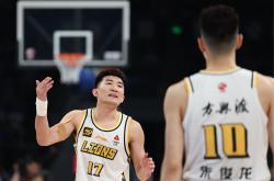 NBA常规赛常规赛对决在即！北京国安演练定位球，尤文图斯密集防守应对(nba常规赛晋级规则最新)